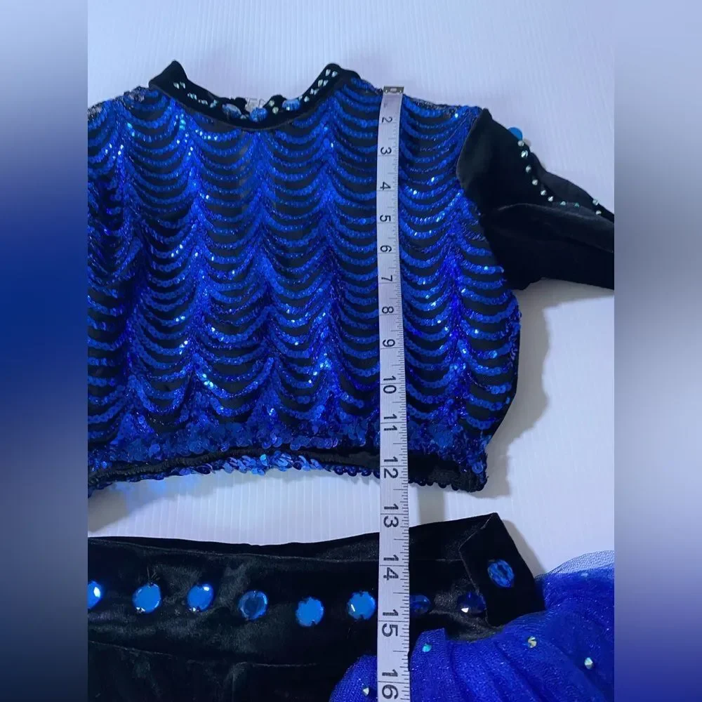 Glamour blue black